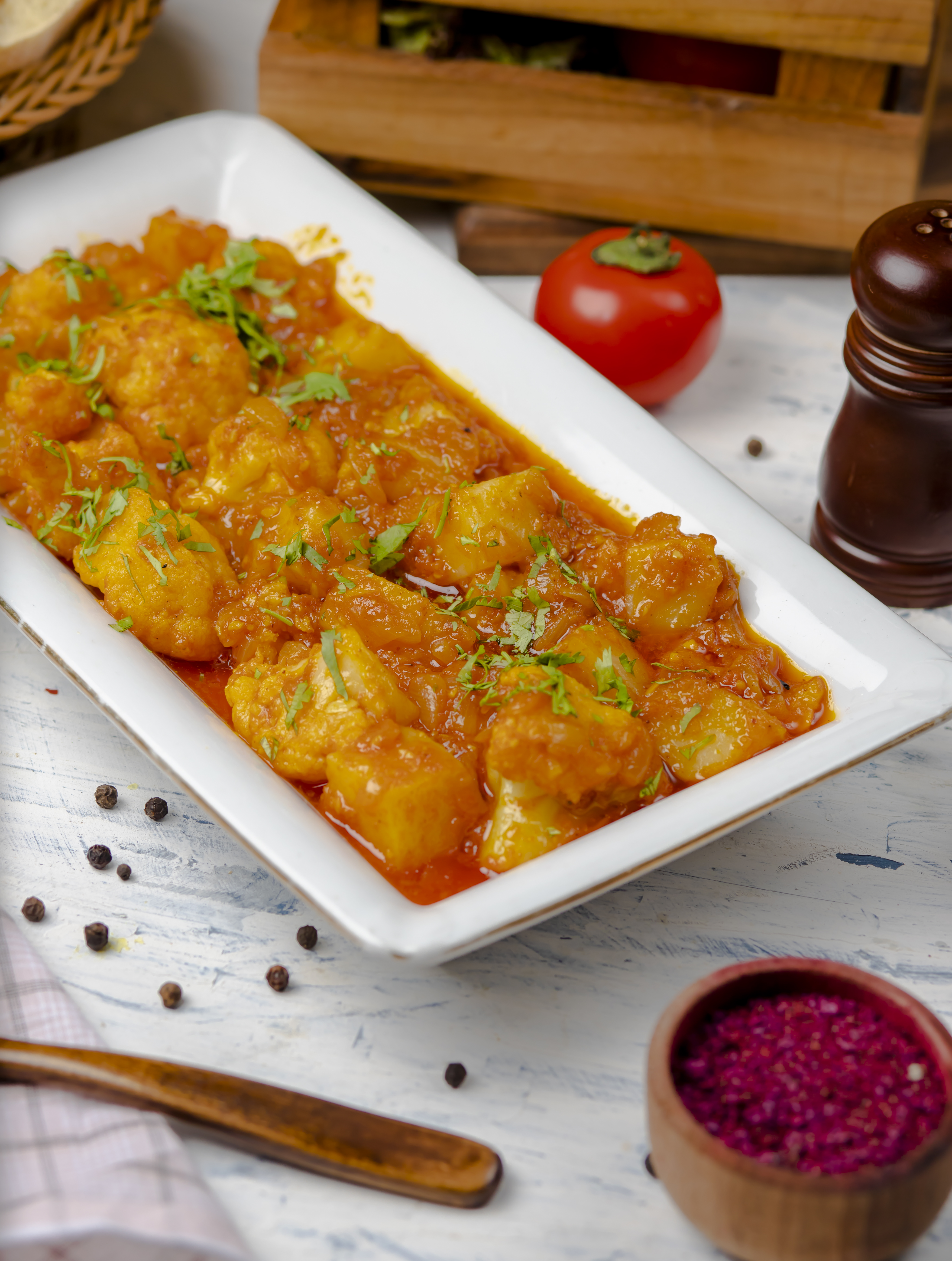 Easy revipe for Chicken in Tomato Onion Sauce by Sameer S Nilatkar