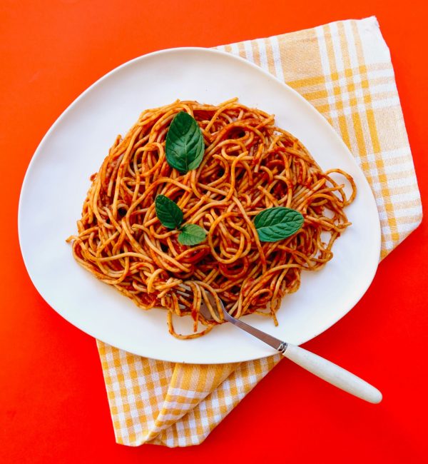 Learn and easy way to cook Spaghetti in Red Sauce